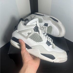 Jordan 4 Military Black Size 10.5